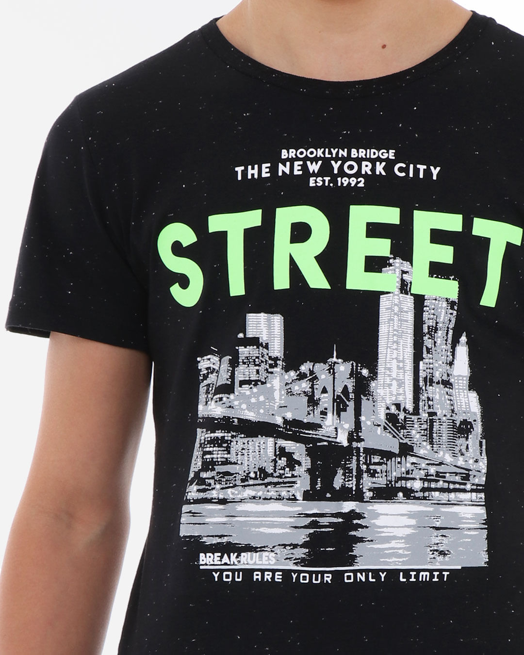 Camiseta-Juvenil-Estampa-Street-Preta