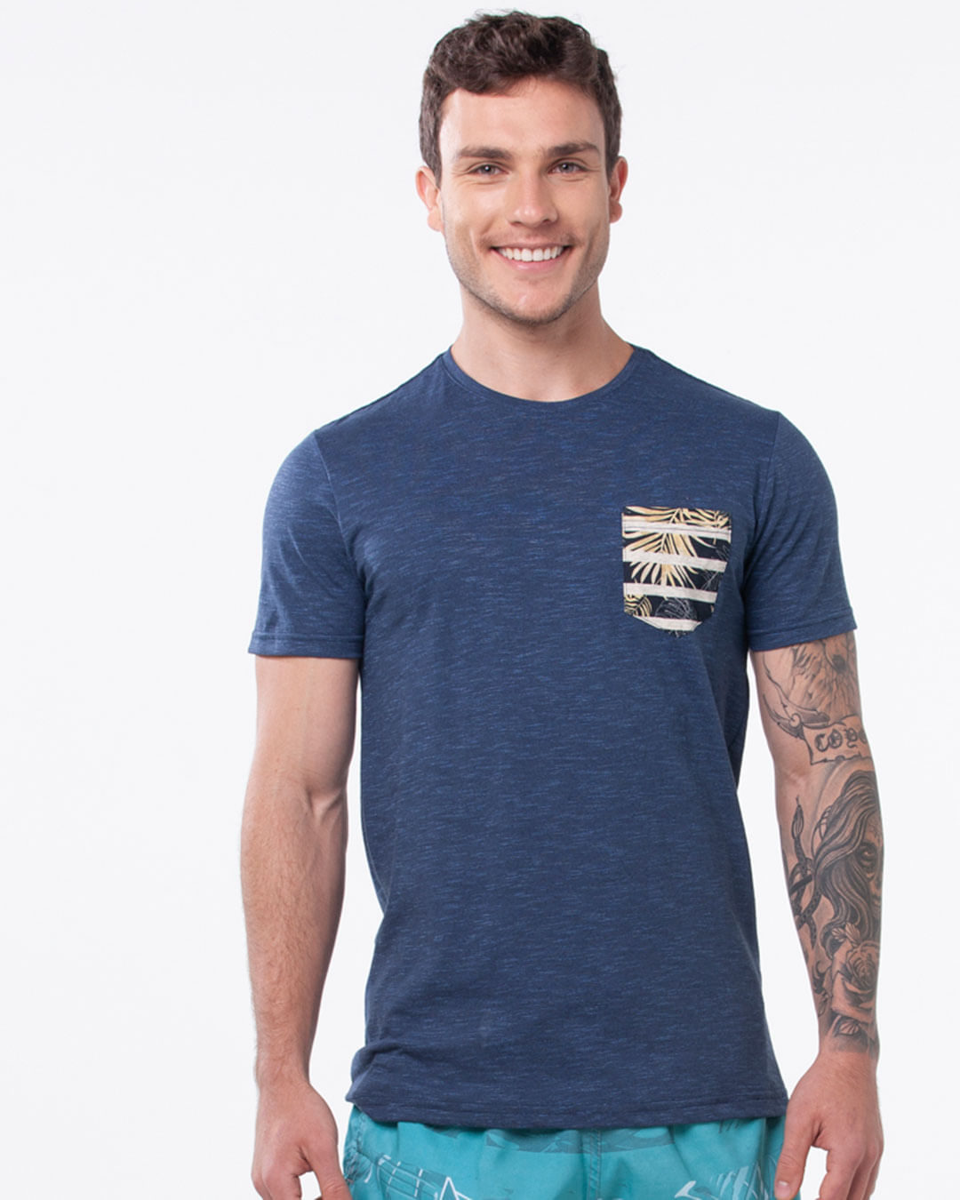 Camiseta-27667-Surf-Bolso-Estampado---Azul-Escuro