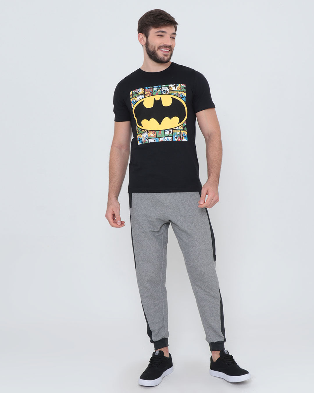 Camiseta-121061-Batman-80-Anos---Preto