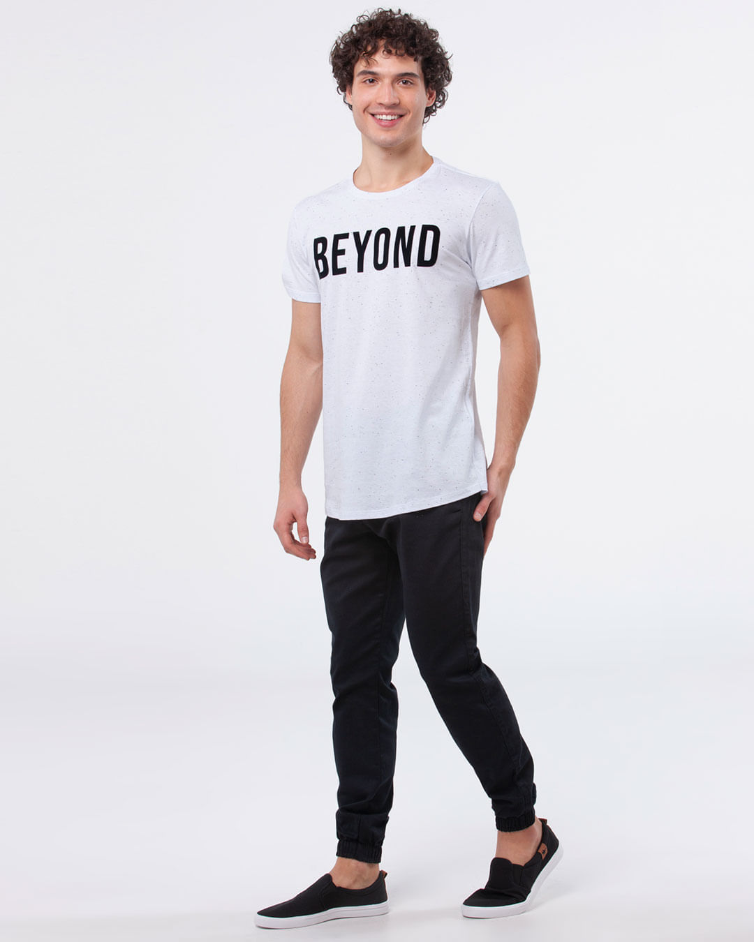 Camiseta-Masculina-Regular-Estampa-Beyond-Branco
