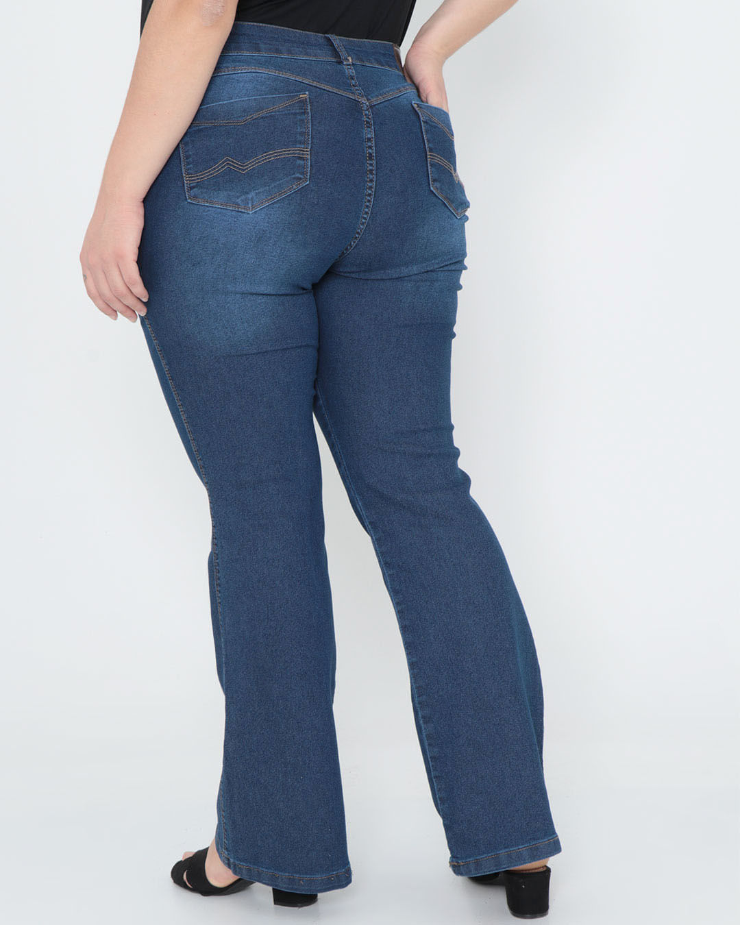 Calca-Jeans-Feminina-Plus-Size-Flare-Azul