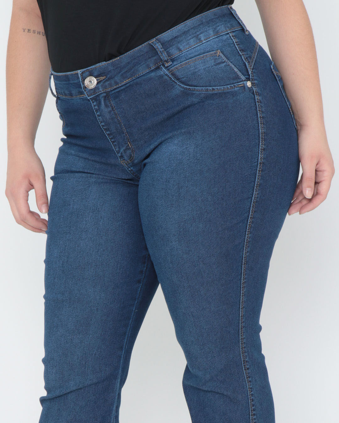 Calca-Jeans-Feminina-Plus-Size-Flare-Azul