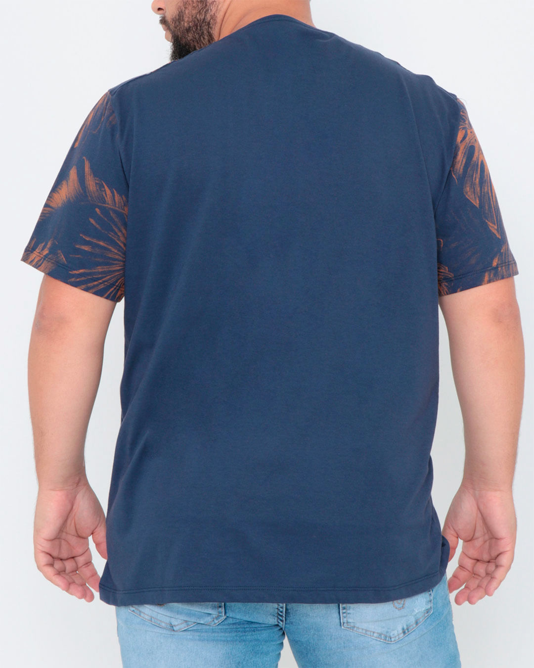 Camiseta-Plus-Size--Estampa-Folhas-Azul-Marinho