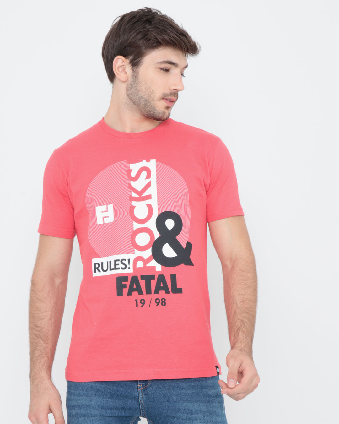 Camiseta-Manga-Curta-Estampada-Fatal-Rosa-