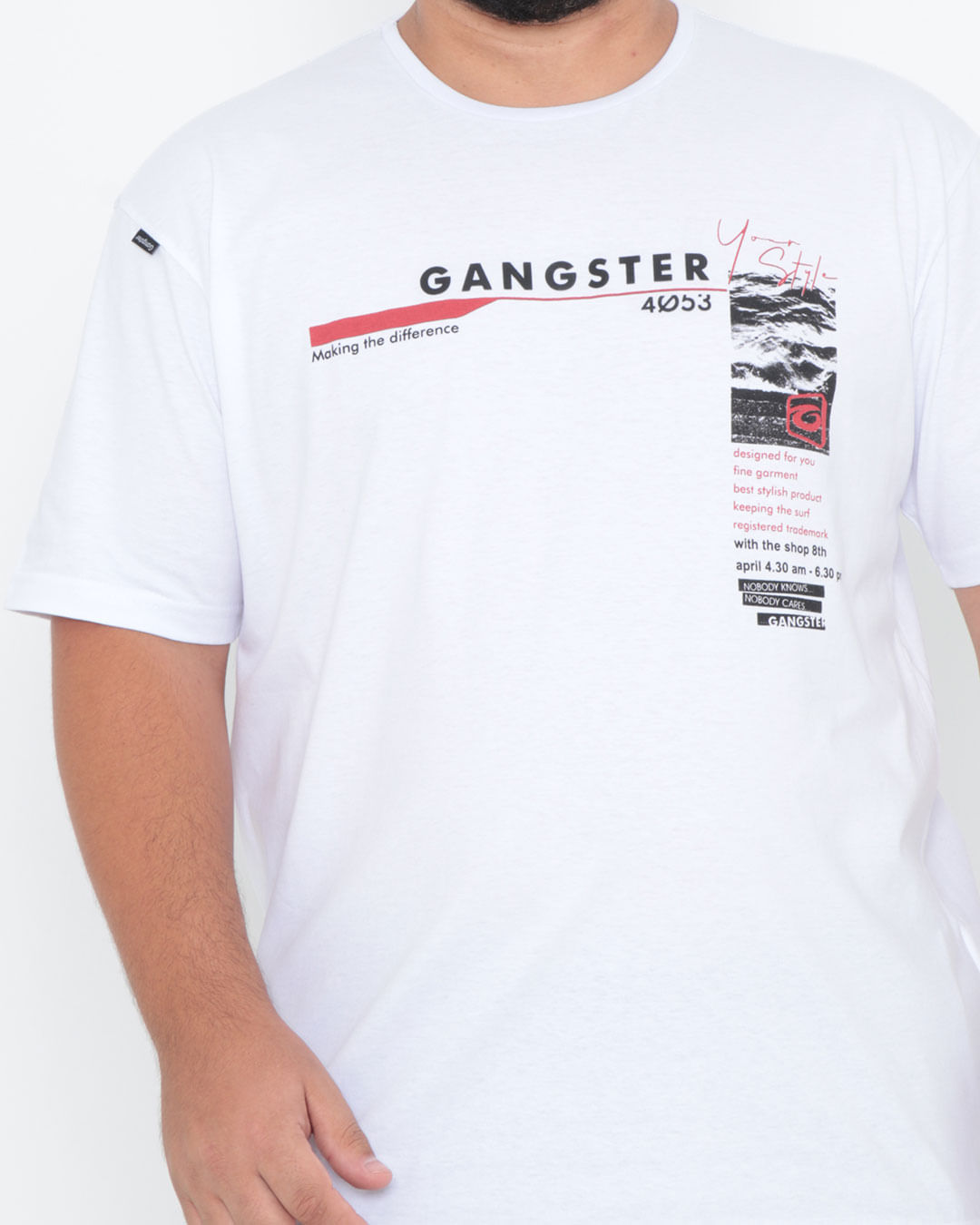 Camiseta-Manga-Curta-Plus-Size-Gangster-Estampa-Branca