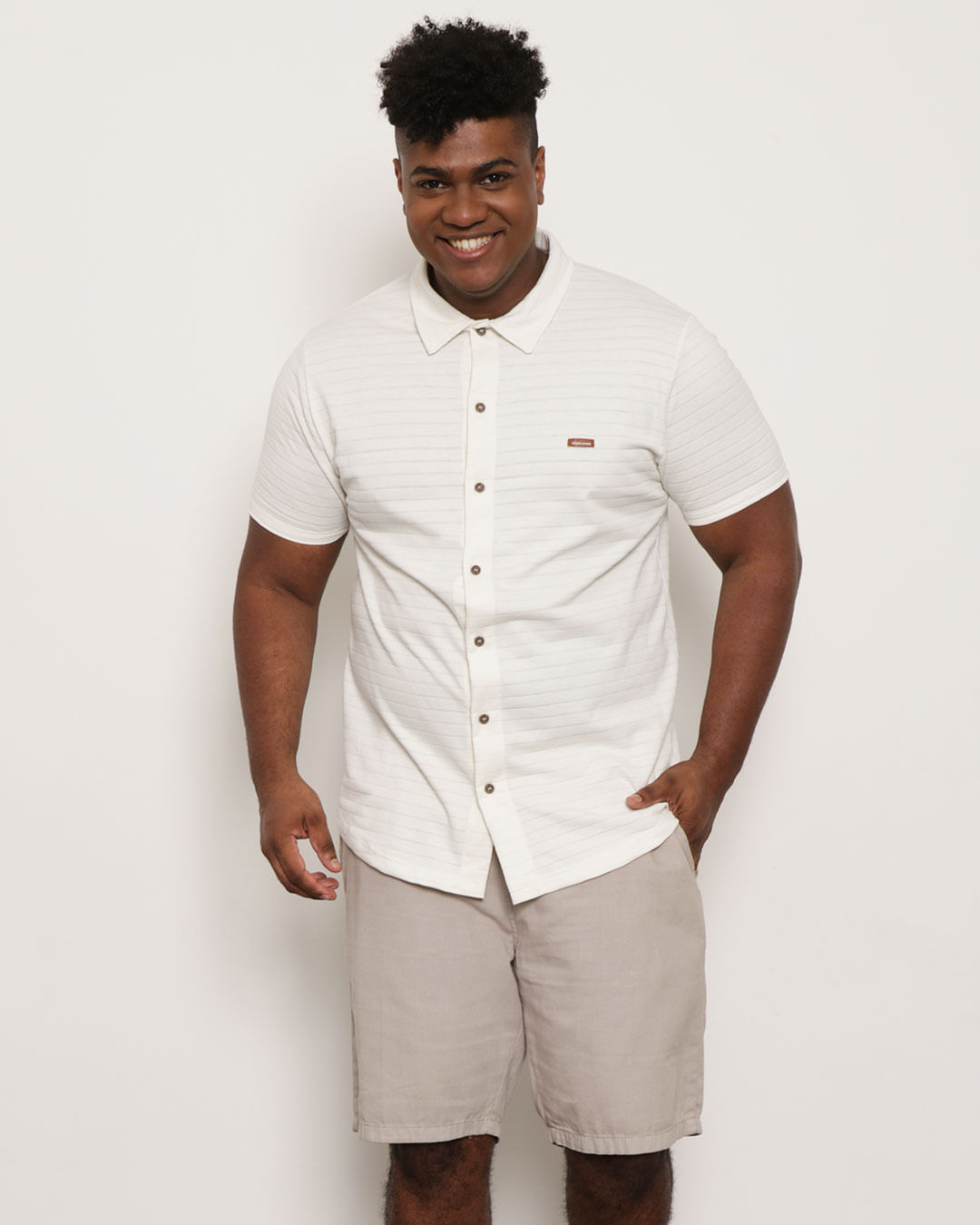 Camisa-Plus-Size-Masculina-Listrada-Texturizada-Off-White