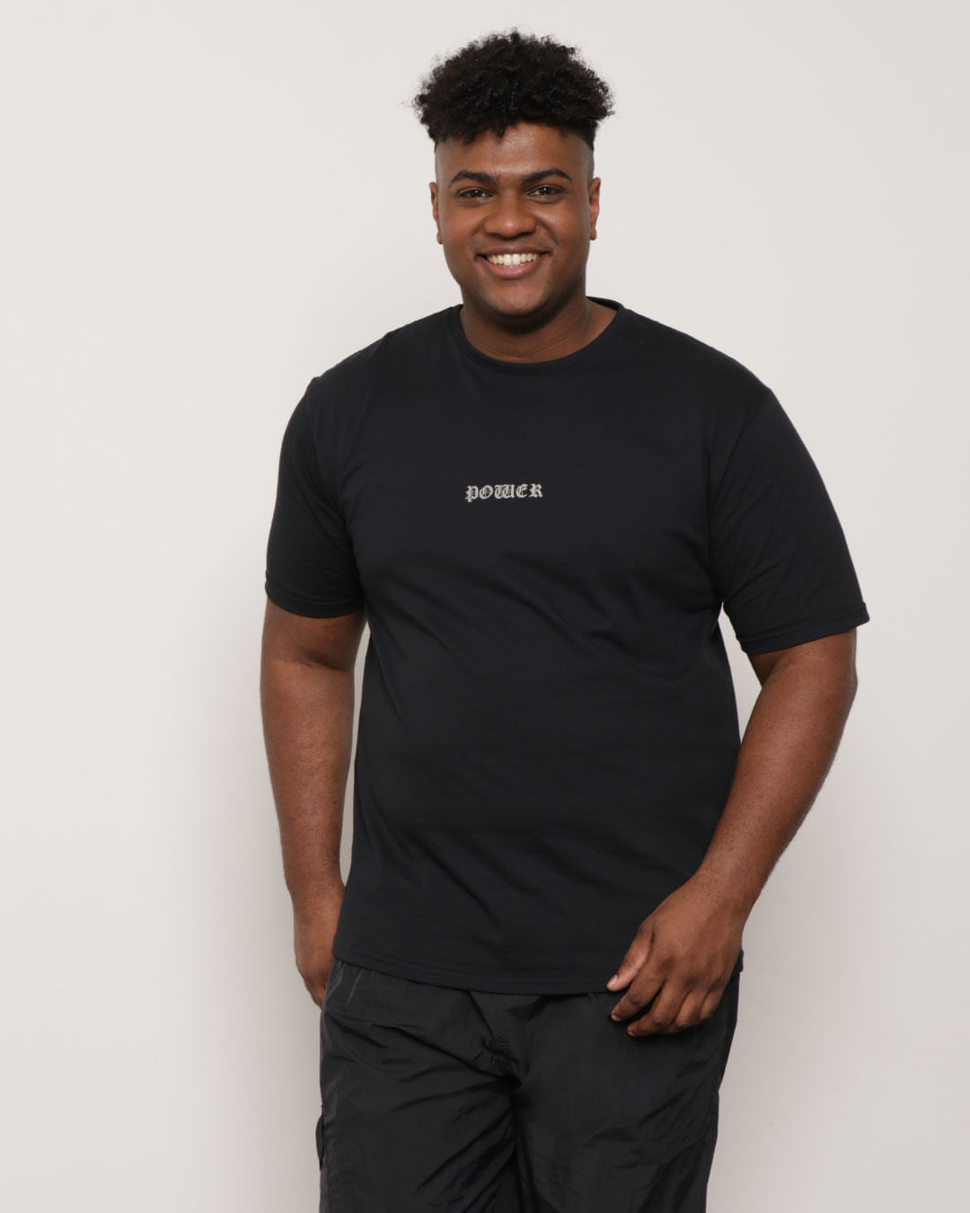 Camiseta-Plus-Size-Masculina-Estampa-Power-Manga-Curta-Preta