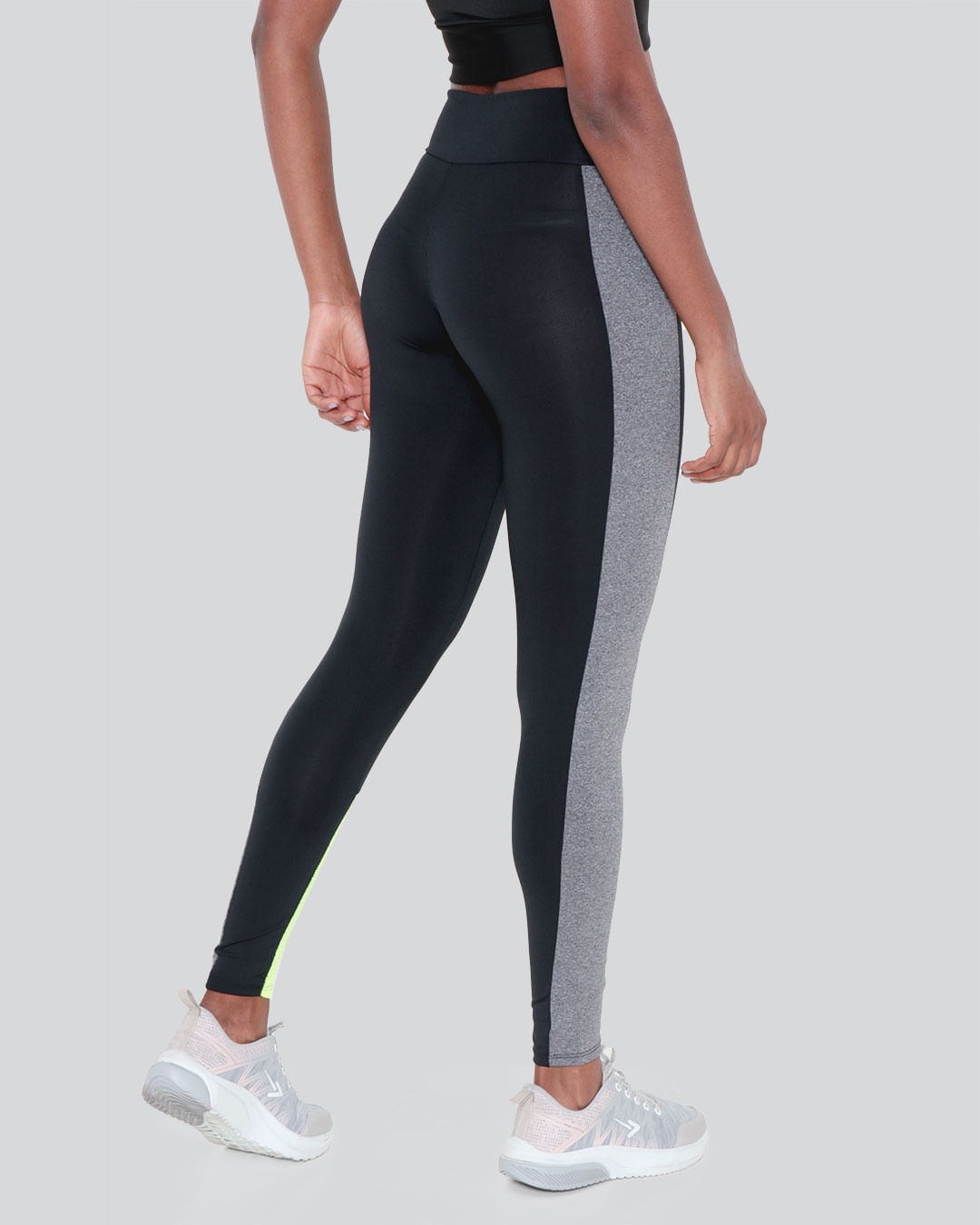 Legging-Tt089-Com-Recortes-E-Tela---Preto