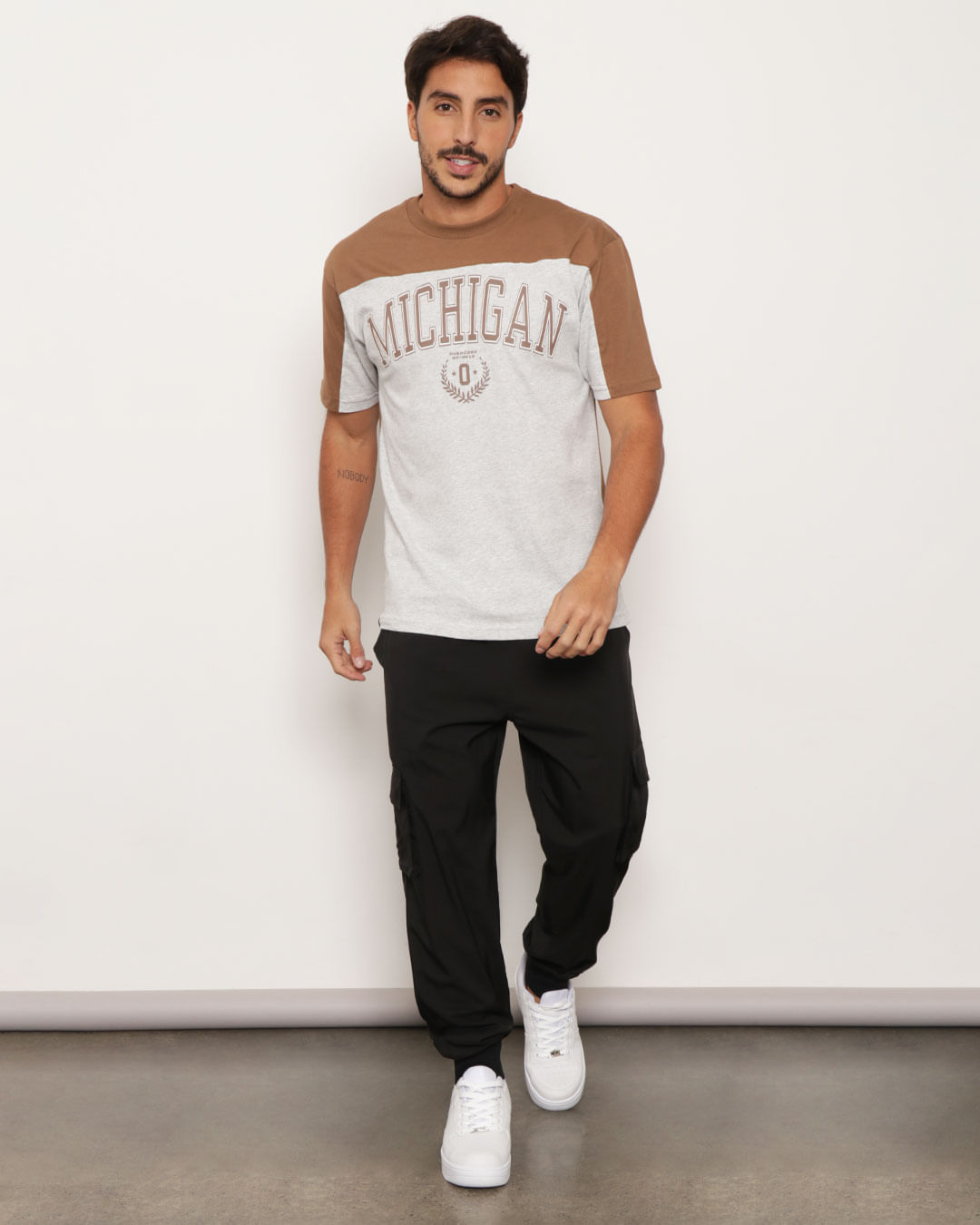 Camiseta-Michigan-11195211-Pgg---Marrom-Medio