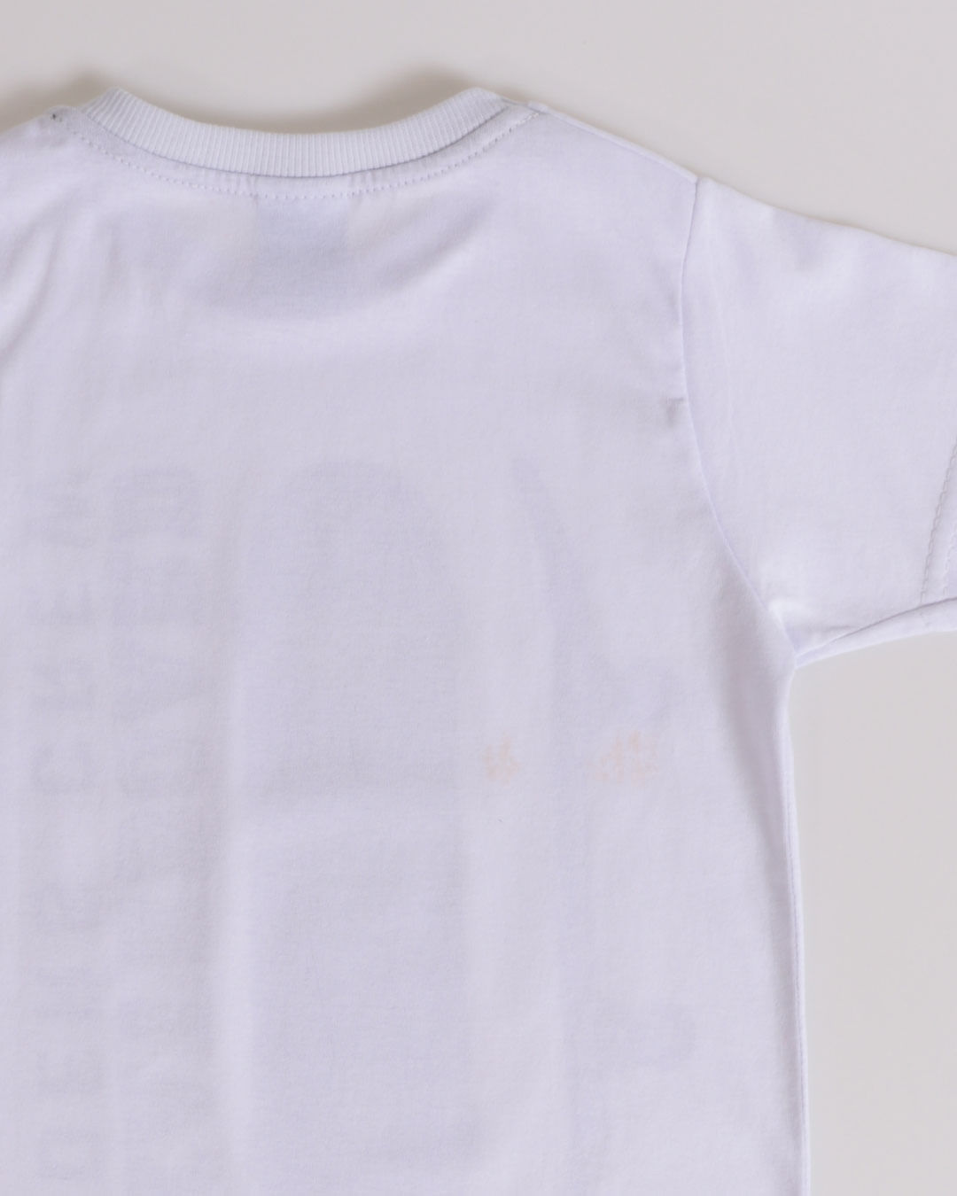 Camiseta-Mc-T0001-Board-Mas13---Branco