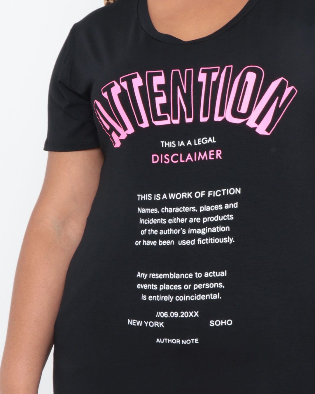 Tshirt-1655-Attention---Preto