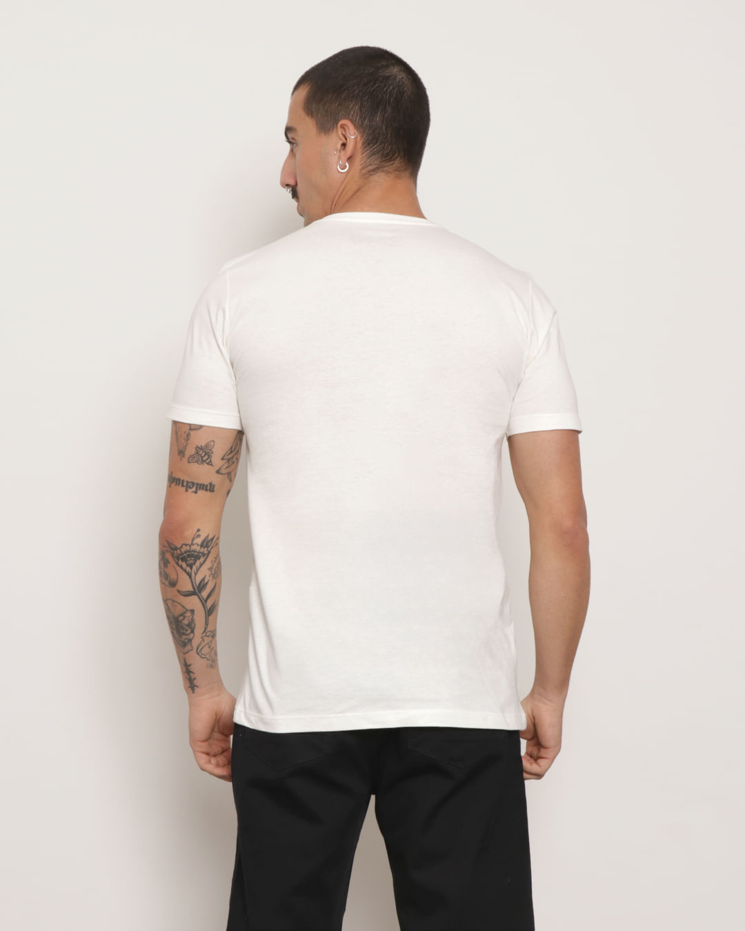 Camiseta--900923-Est-Frente-Pgg---Off-White
