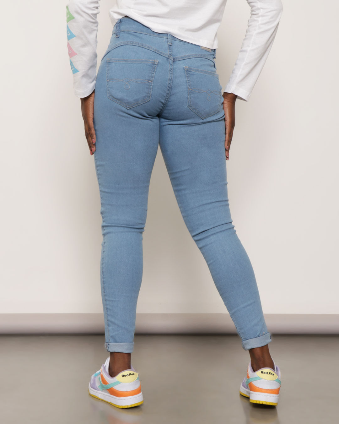 Calca-Jeans-Feminina-Empina-Bumbum-Skinny-Biotipo-Azul-Claro