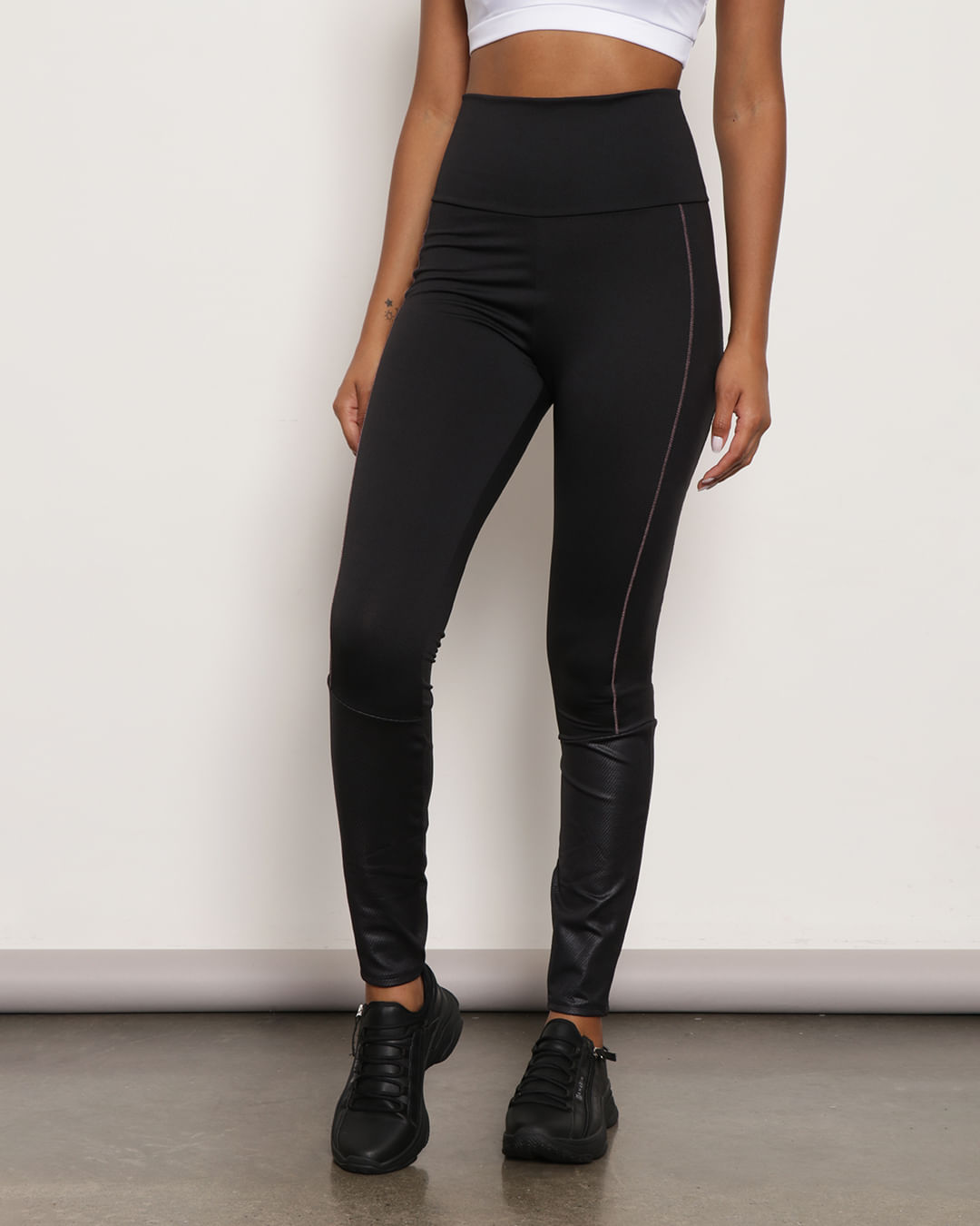 Legging-Tt716-Recorte-E-Trancador---Preto