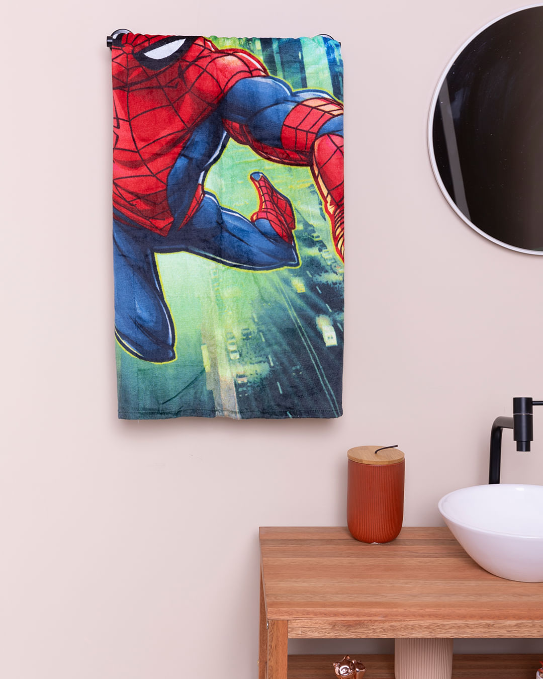 Toalha-Bh-Veludo-70x130-Spider-Man-Urban---Estampado-Medio