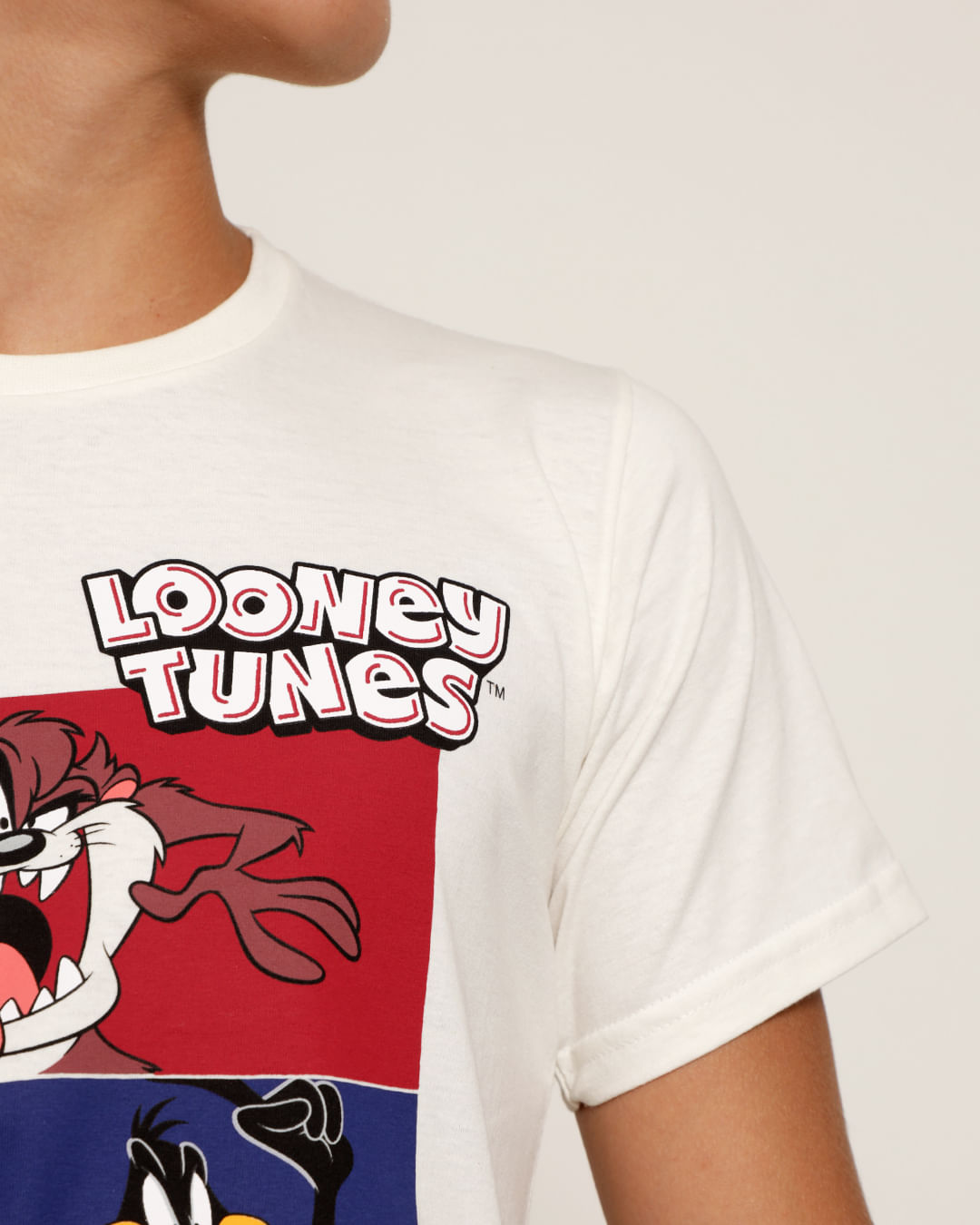 Camiseta-T38808-Mc-M-1016-Looney---Off-White
