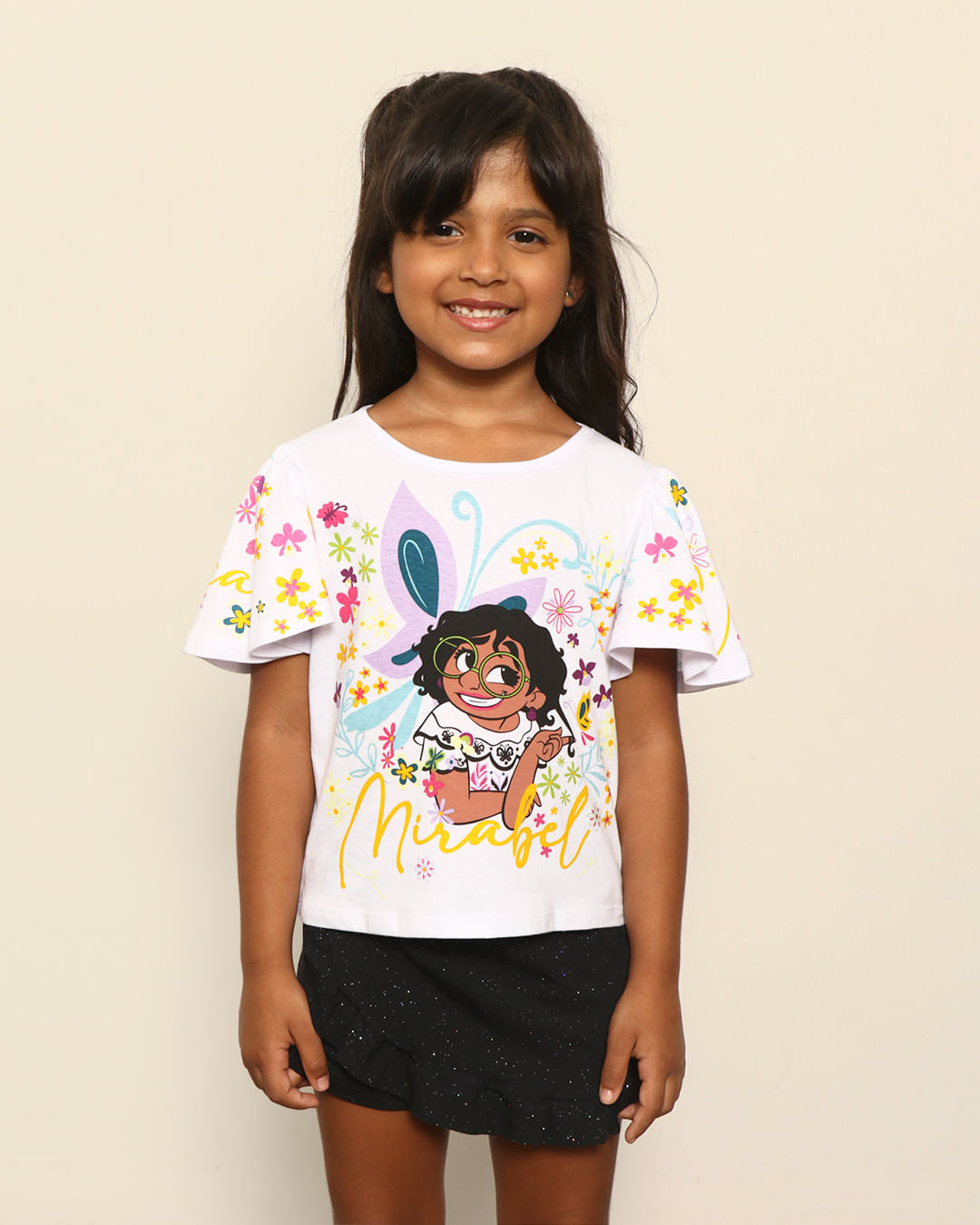 Camiseta-Infantil-Menina-Disney-Encanto-Estampa-Frente-Manga-Curta-Gola-Redonda-Branca