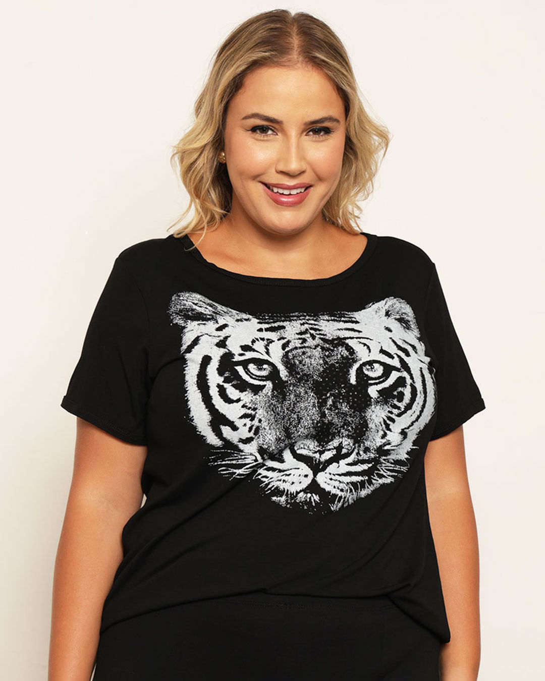 Blusa-Vp549-Mc-Csilk-Loc-Tigre-E-Strass---Preto