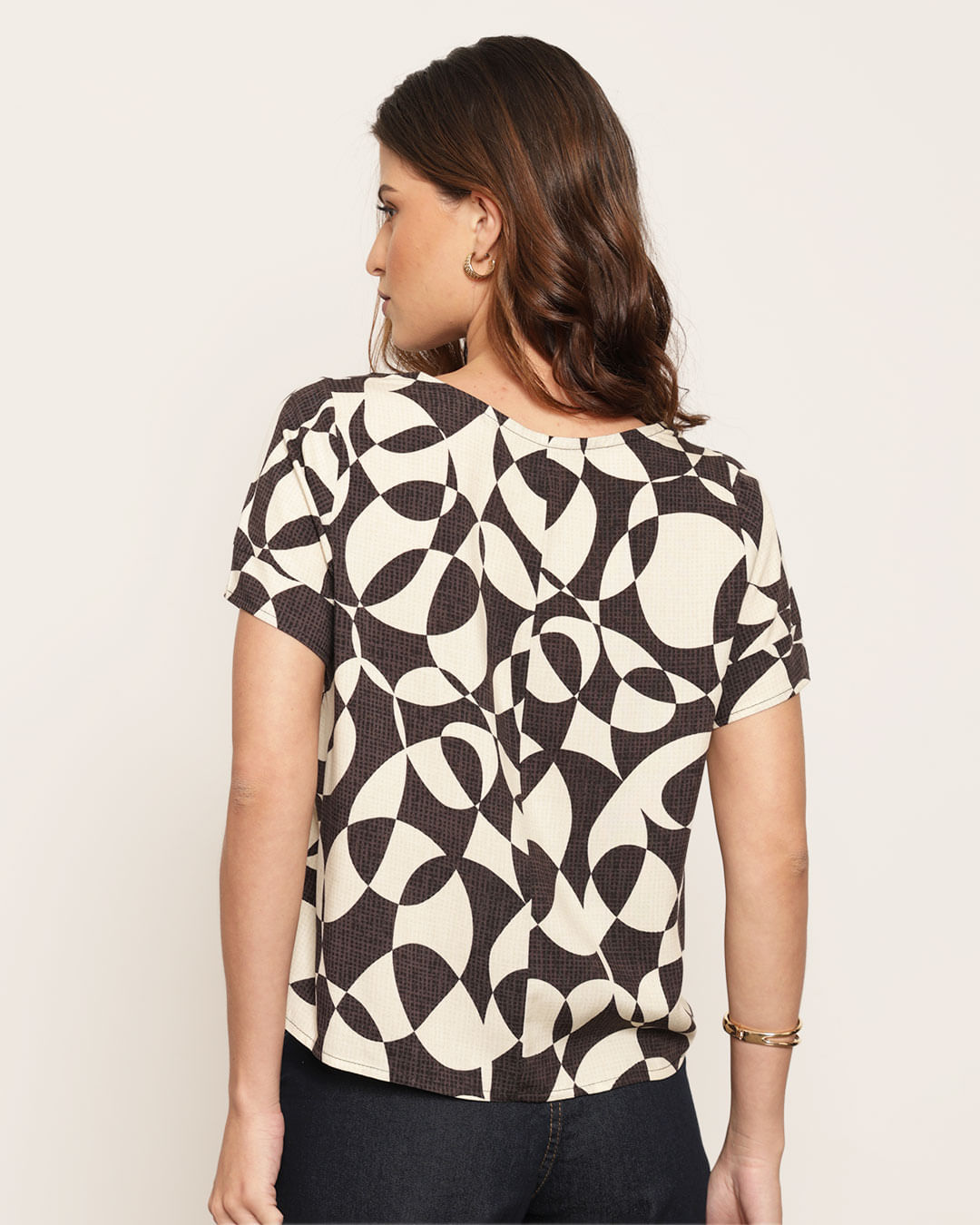 Blusa-Mc-Viscose-Estamp-0282re---Bege-Geometrico