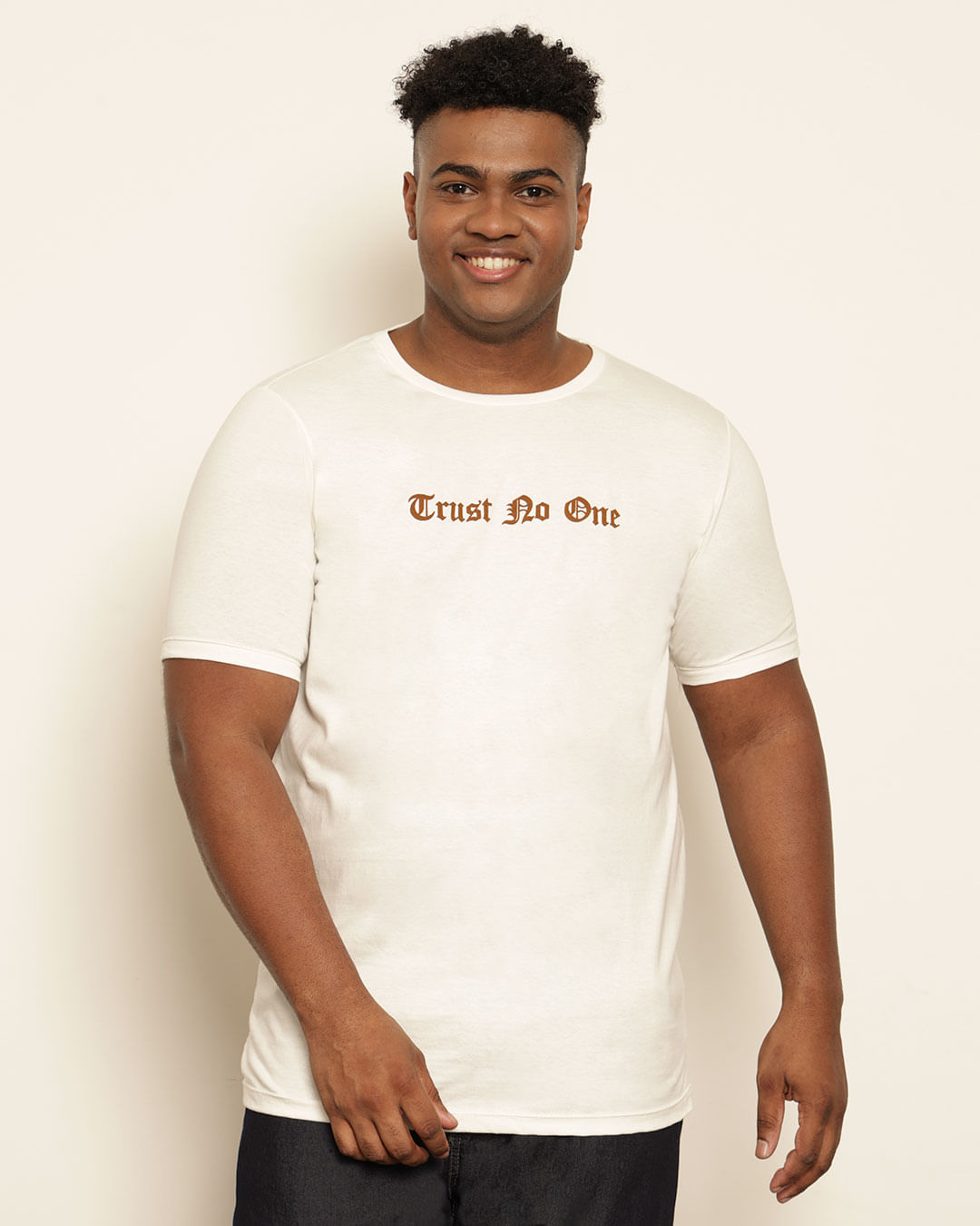 Camiseta-Trust-630725-Off-Plus---Off-White