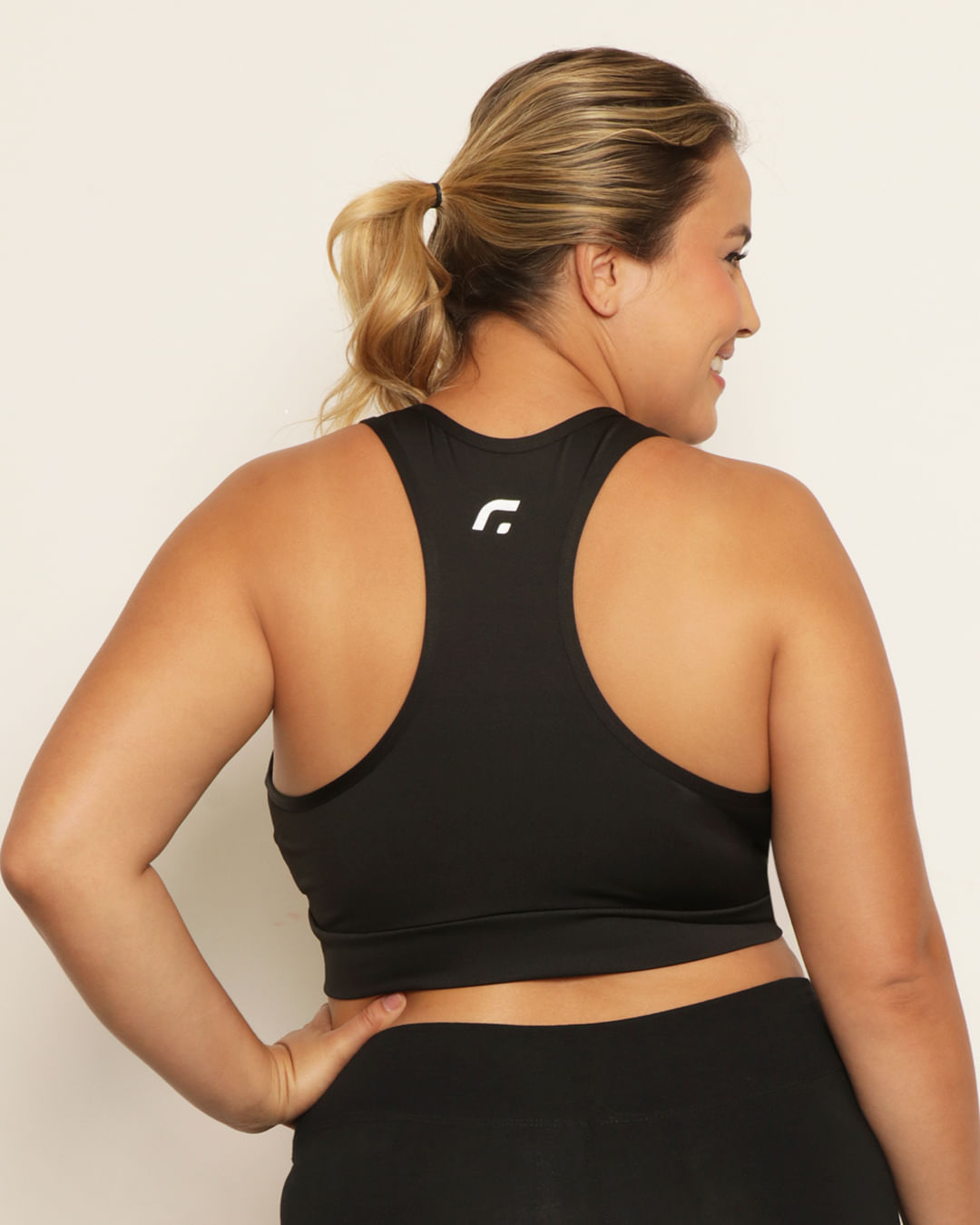 Top-Plus-Size-Feminino-Fitness-Fitter-Nadador-Recorte-Preto