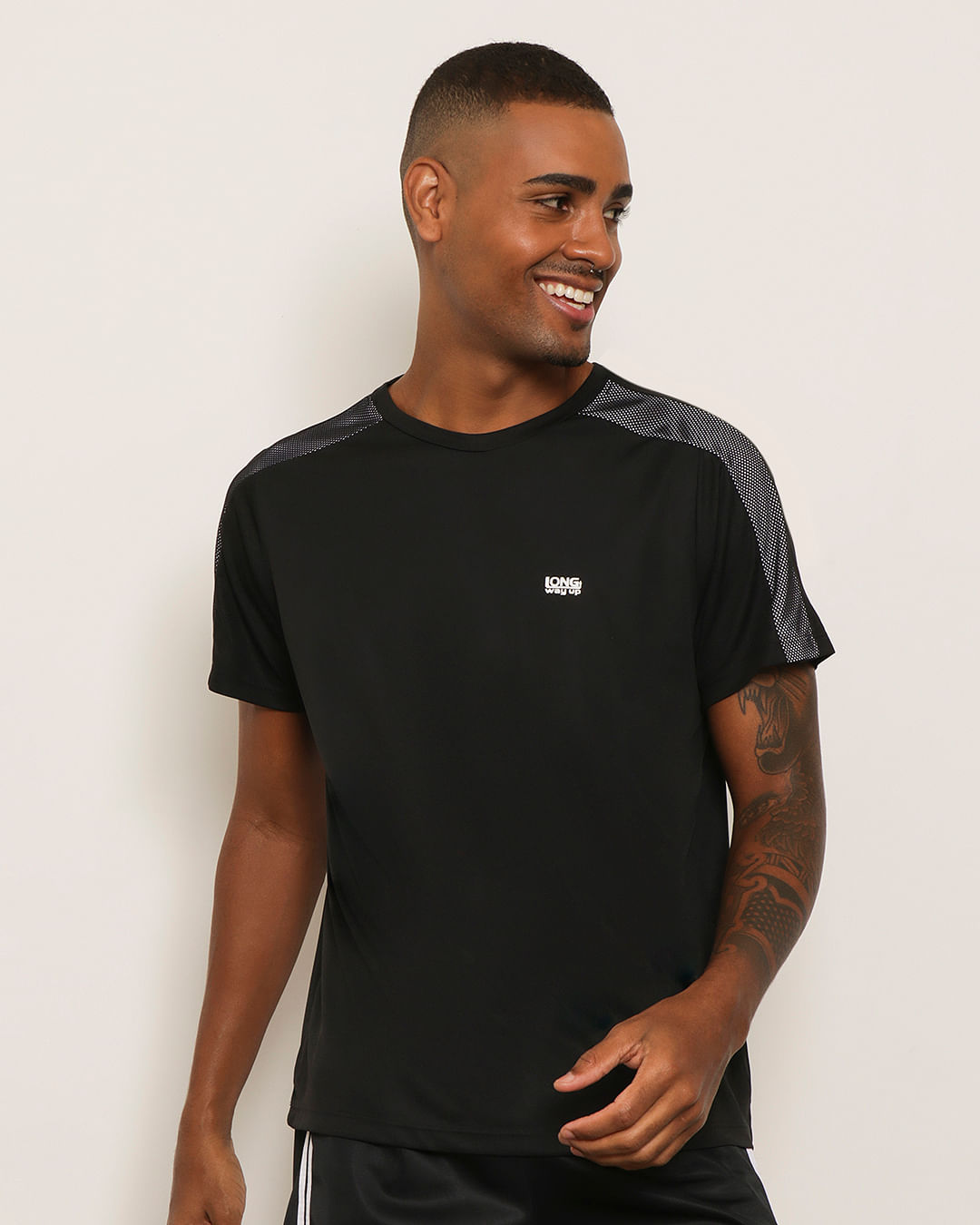 Camiseta Masculina Esporte Manga Curta Preta