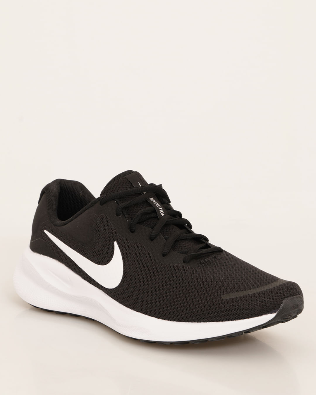 Tenis-Masculino-Esportivo-Nike-Revolution-7-Preto