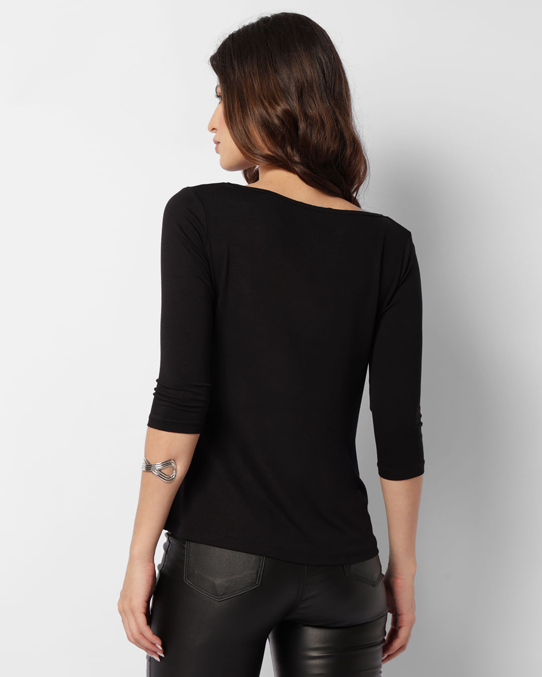 Blusa-78-Estampa-Localizada-Wt237---Preto