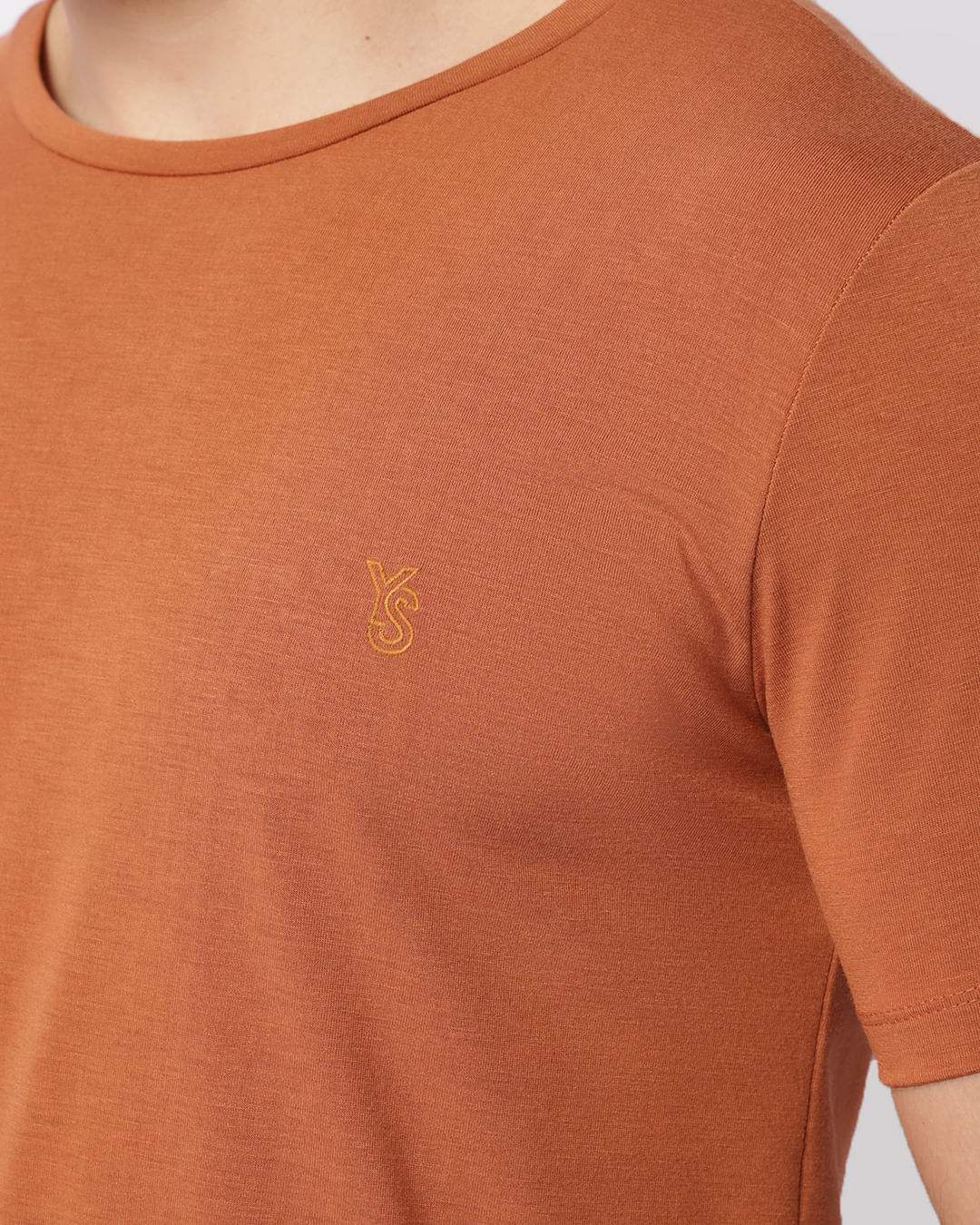 Camiseta--A2007-B-Redonda-Ocre-Pgg---Marrom-Outros