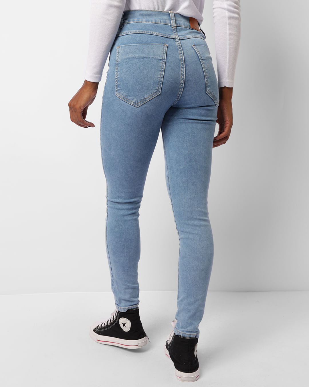 Calca-Jeans-Skinny-Rasgo-Joelho-274947---Blue-Jeans-Claro