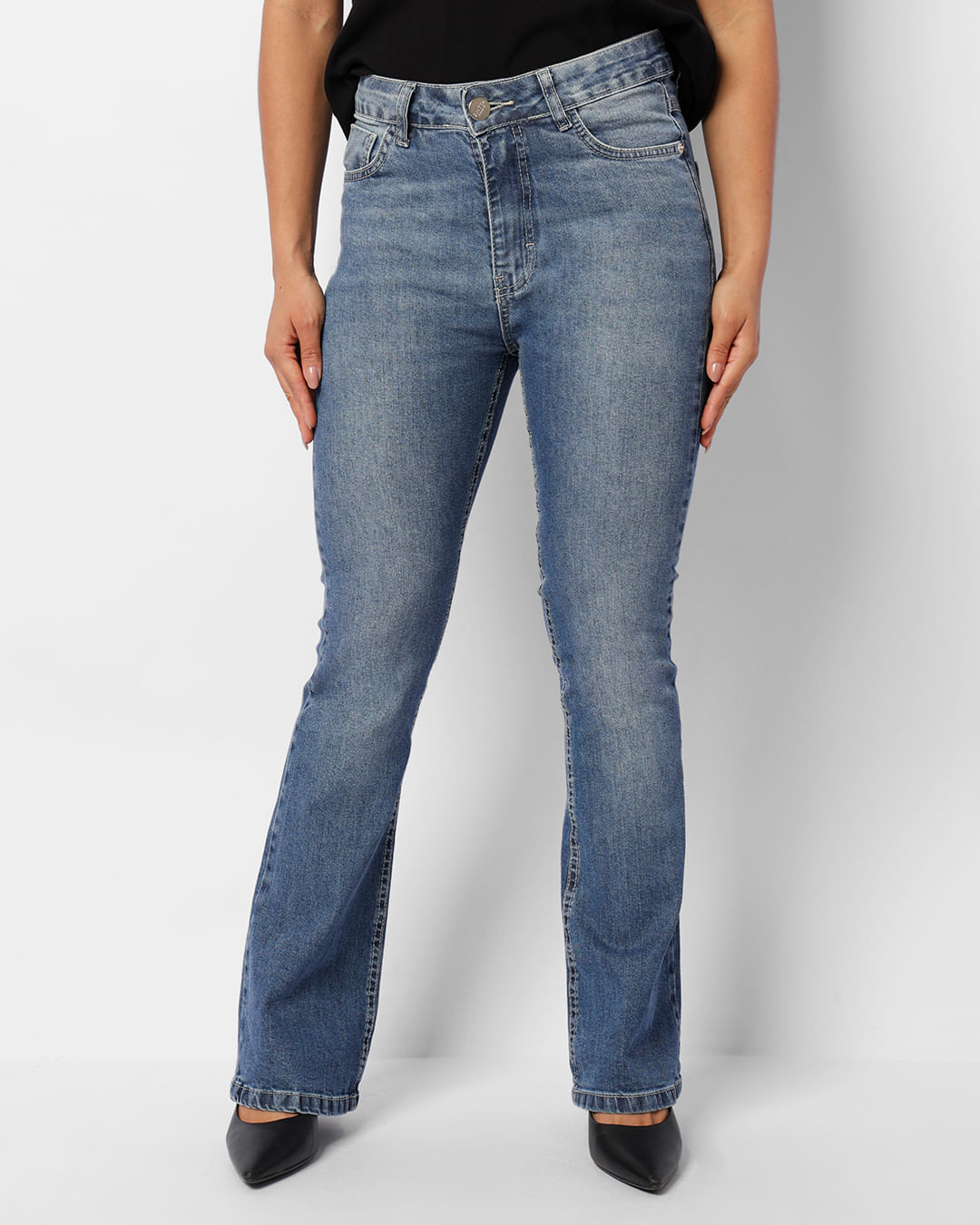 Calca-Jeans-Bootcut-49542---Blue-Jeans-Claro