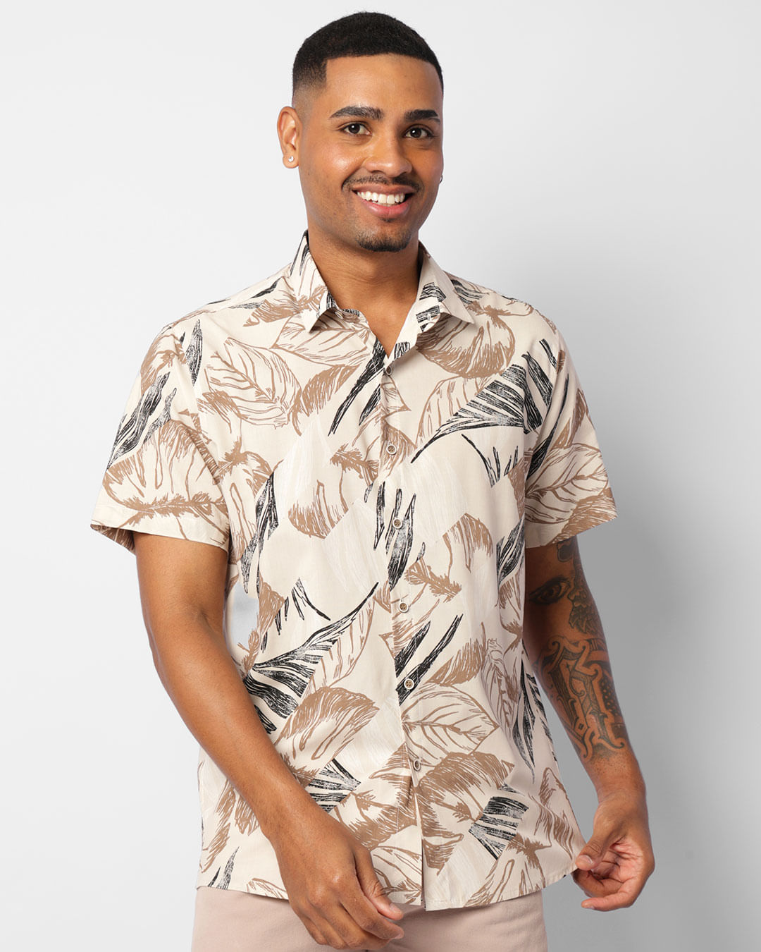 Camisa-Folhagem-Marrom-502314---Bege-Floral