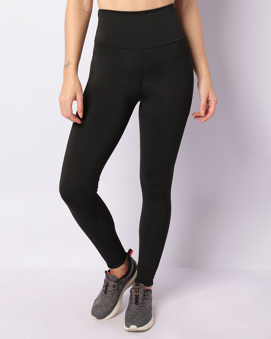 Legging-20230504-3-Bolso-Lateral---Preto