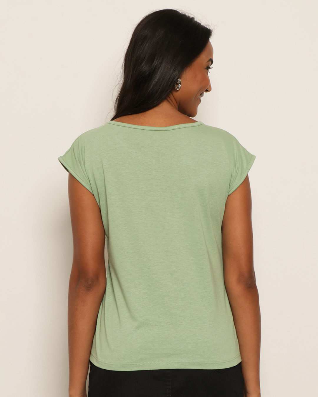 Blusa-Feminina-Gola-V-Estampa-Frontal-Manga-Curta-Verde