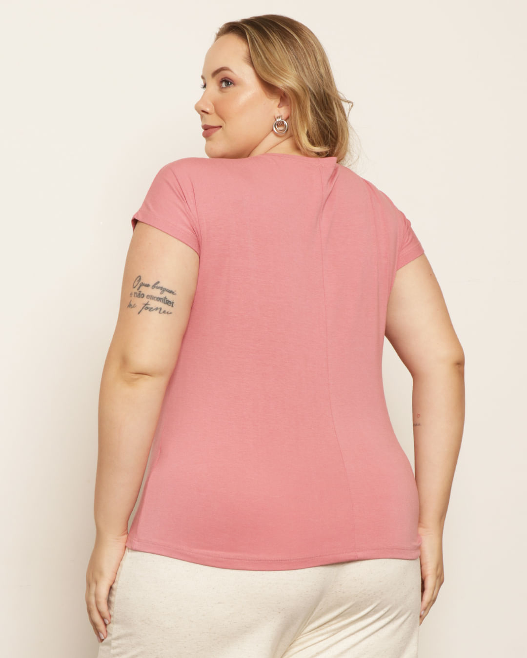 Blusa-Plus-Size-Feminina-Manga-Japonesa-Estampa-Gin---Tonic-Rosa