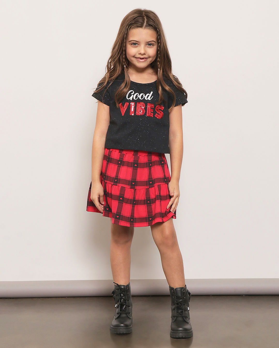 Blusa-Com-Gliter-Infantil-Manga-Curta-Preta