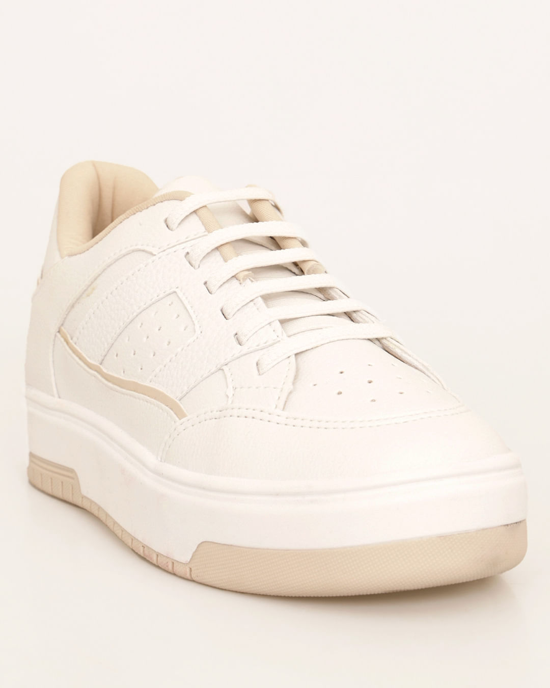 Tenis-Feminino-Casual-Com-Recortes-Branco