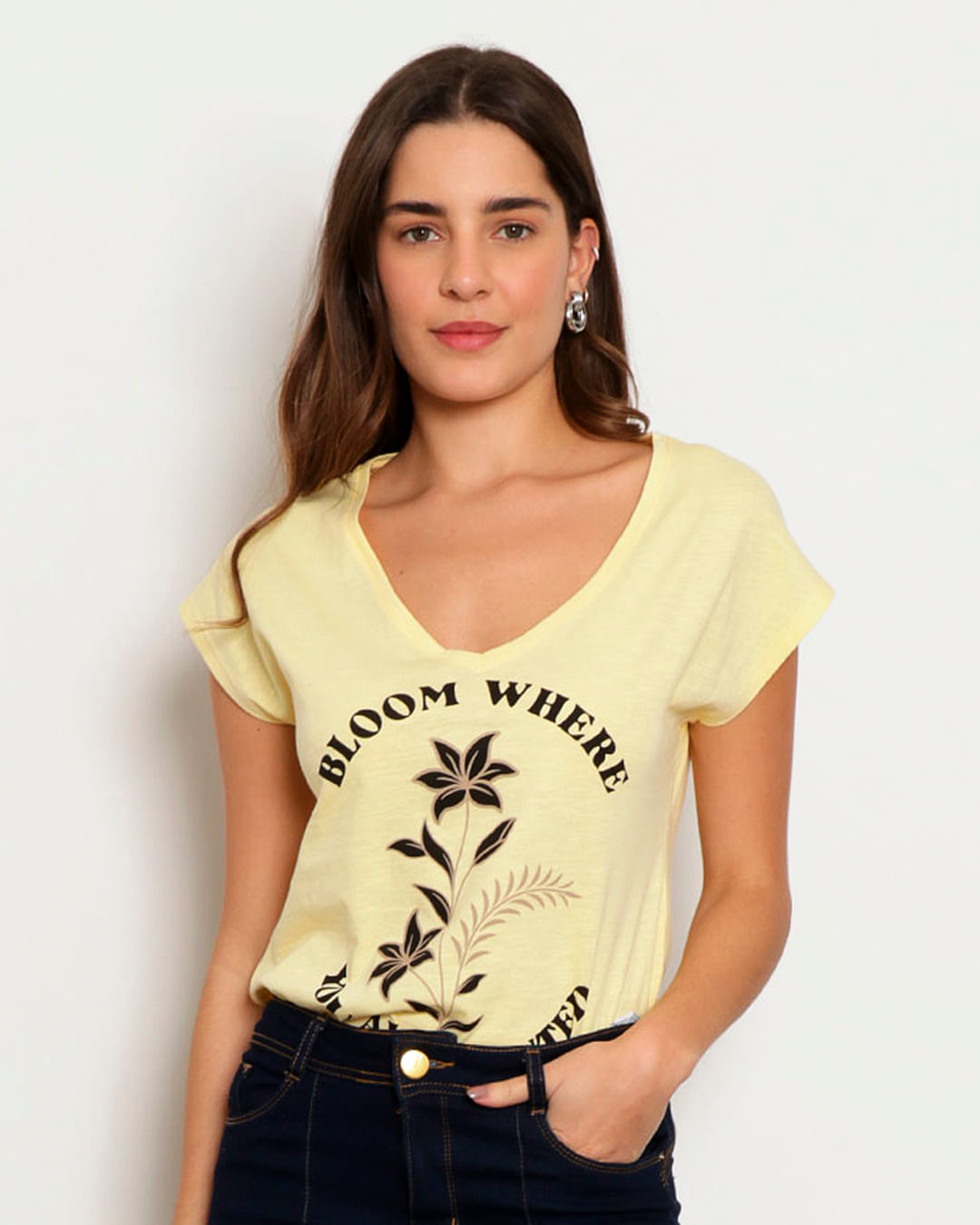 Blusa-Tt743-Estamp-Gola-V-Amarela-Mesa---Amarelo-Medio