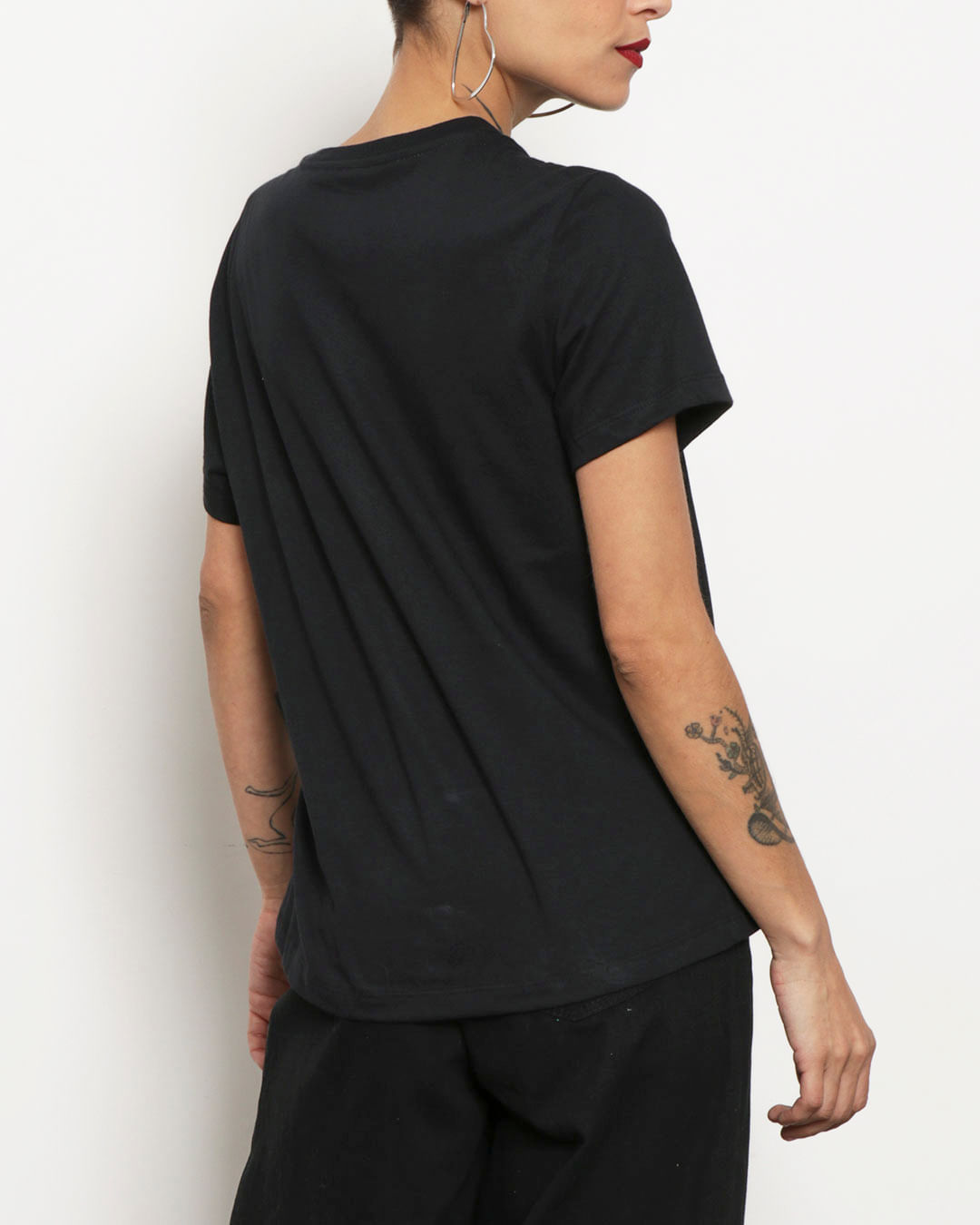 Camiseta-23097-Pto-Pgg-Mick-P08---Preto