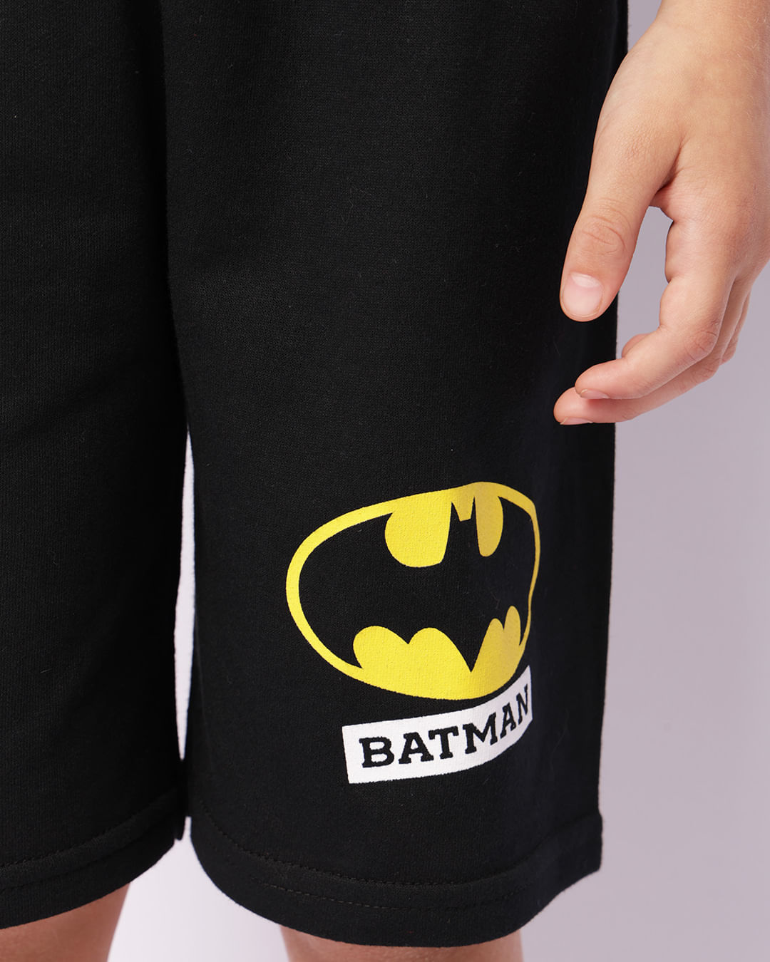 Bermuda-Ch37481-Mol-M-412-Batman---Preto