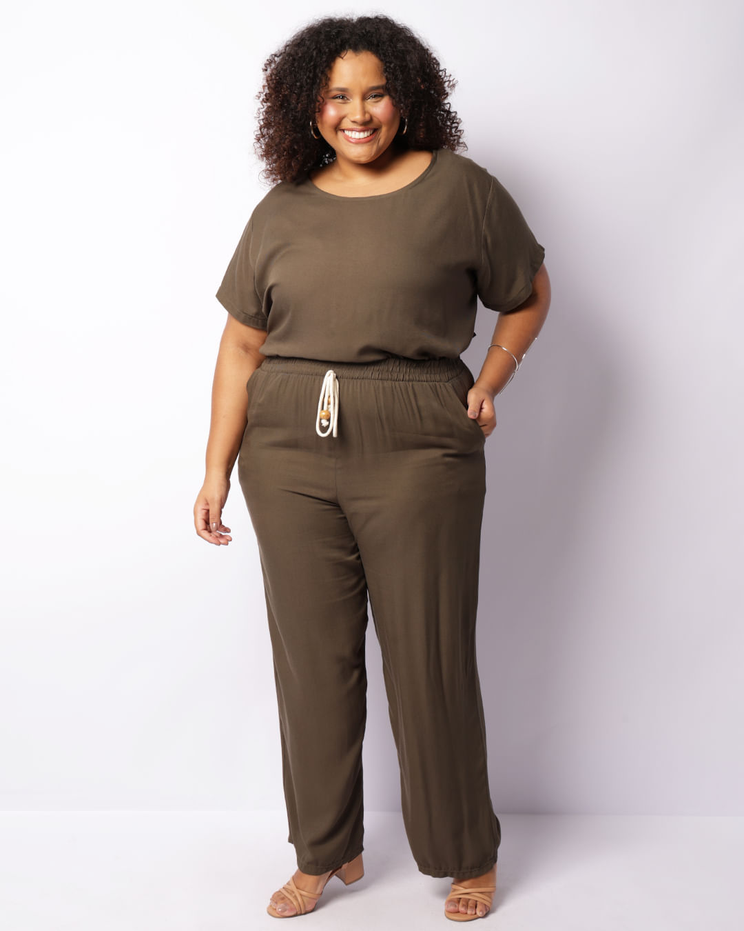 Calça Plus Size Feminina Reta Viscose Com Bolsos Verde