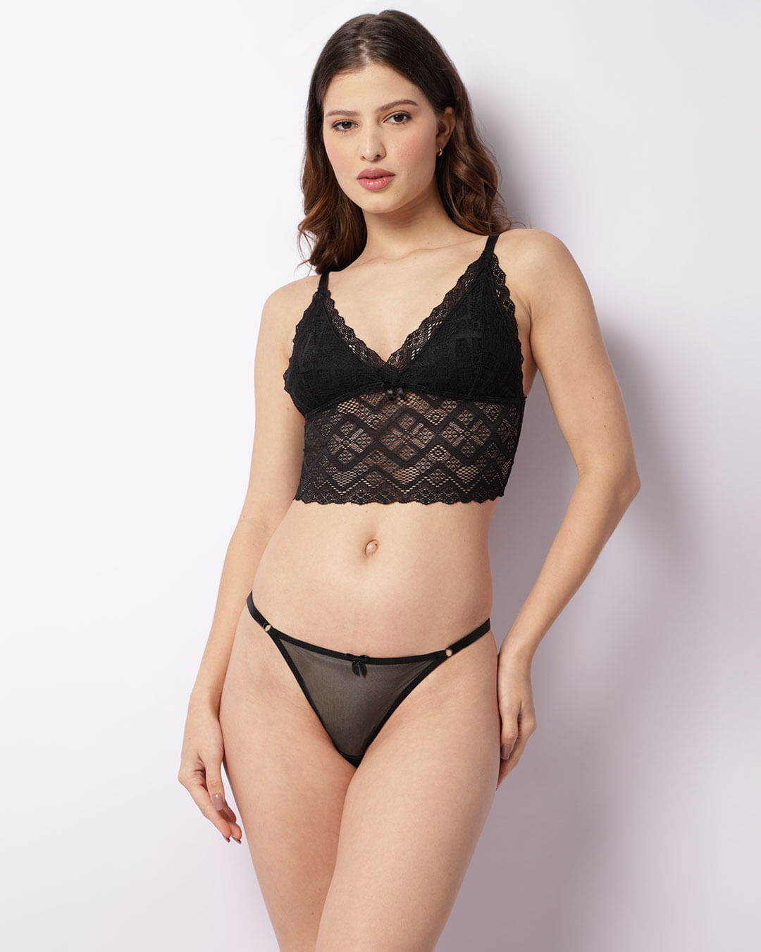 Calc-String-Tule-E-Renda-121224---Preto