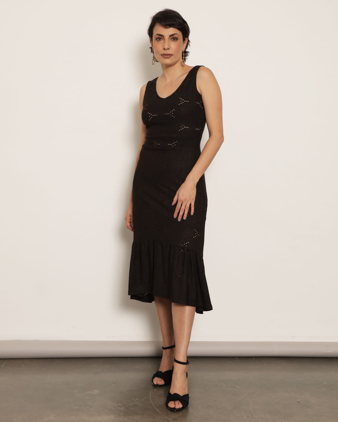 Vestido-1016095-Laise-C-Babados---Preto