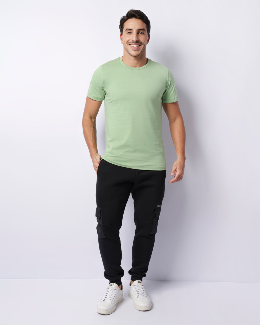 Camiseta-Basic-Gc-Ref-810-Green-Claro---Verde-Claro