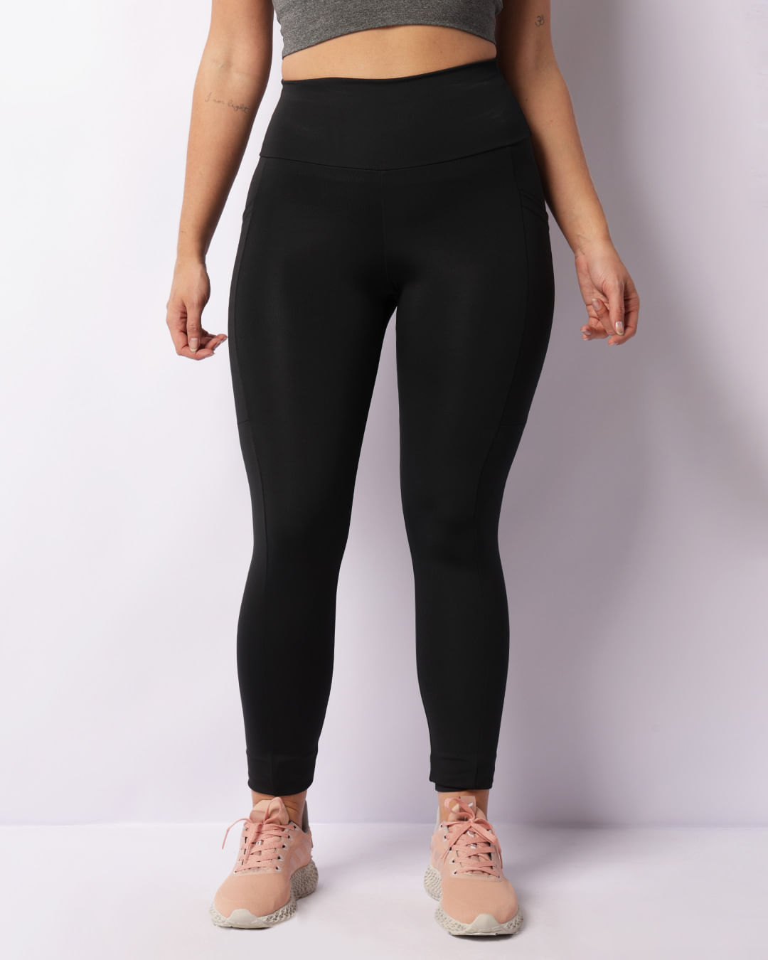 Legging-Recorte-Lateral-E-Bolso-4067-2---Preto