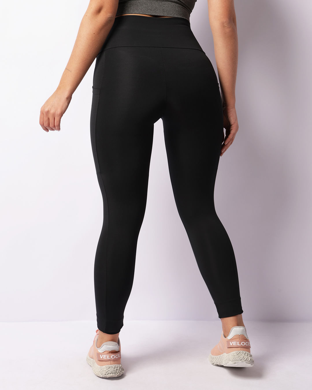 Legging-Recorte-Lateral-E-Bolso-4067-2---Preto