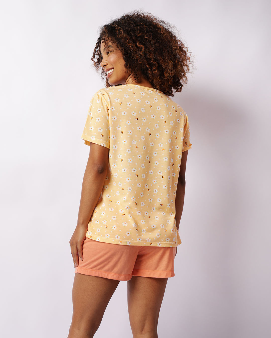 Short-Doll-Mc-Bl-Est-E-Sh-Liso-70702-1---Amarelo-Claro