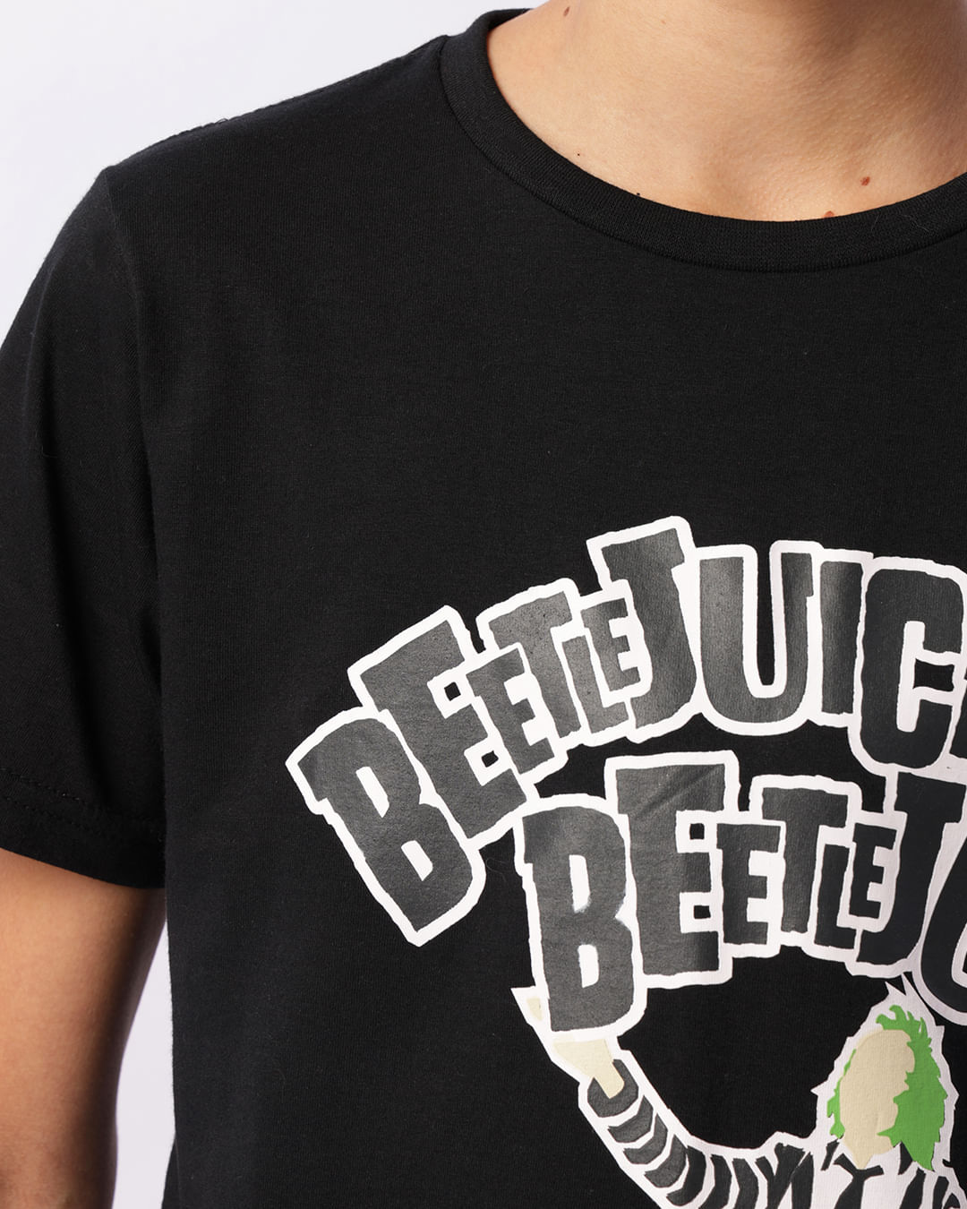 Camiseta-Ch37799-Mc-M-1016--Beetlejuic---Preto