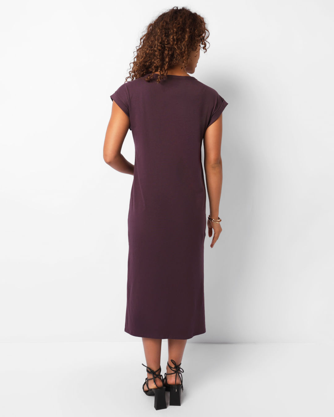 Vestido-1000111901-Midi-Amplo---Roxo