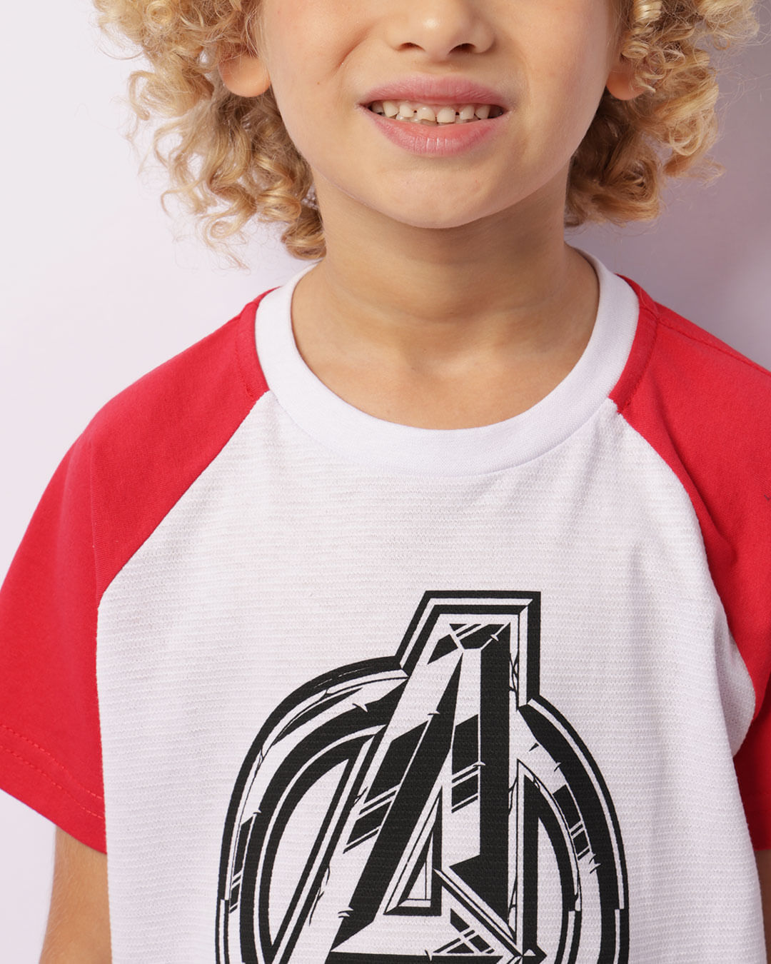 Camiseta-T40855-Mc-M-410-Avengers---Branco